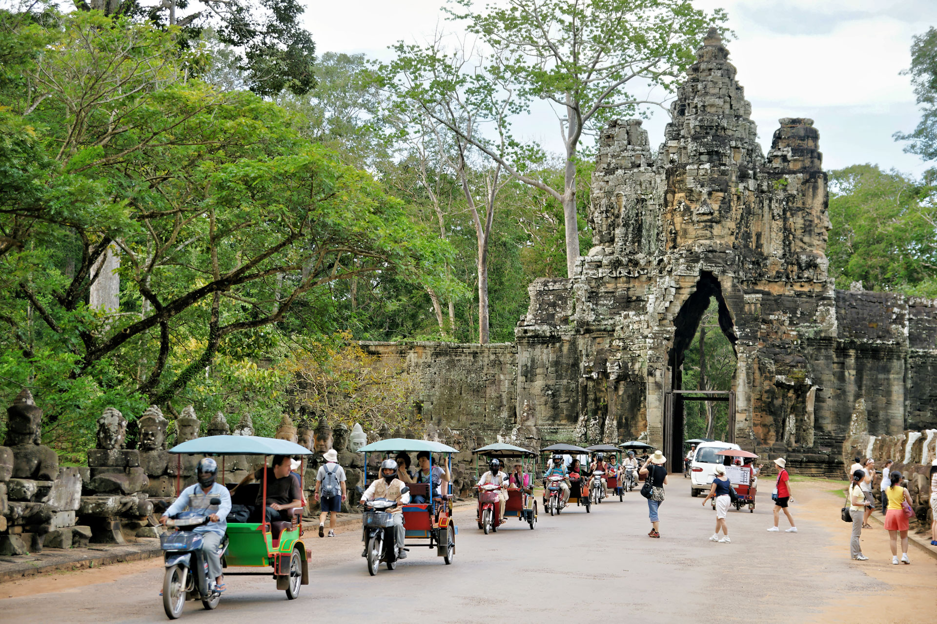 Am Südtor von Angkor Thom